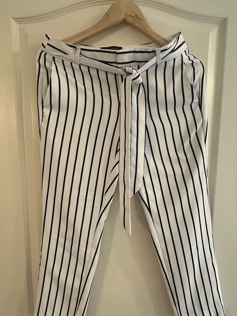 Banana Republic White Pants with Black Vertical Stripes and Tie Waist